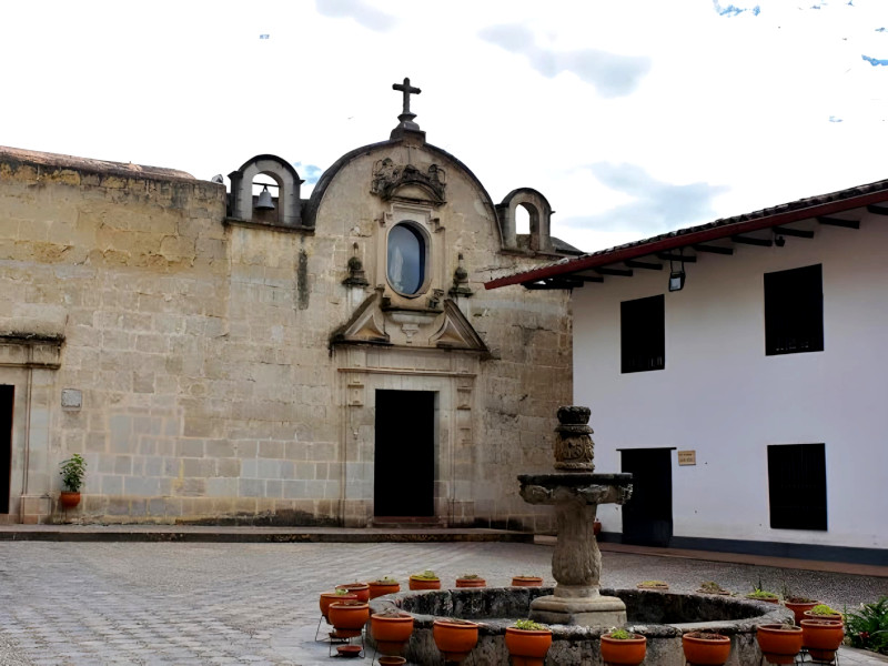 Cajamarca Hospital Varones Travel Pax Peru