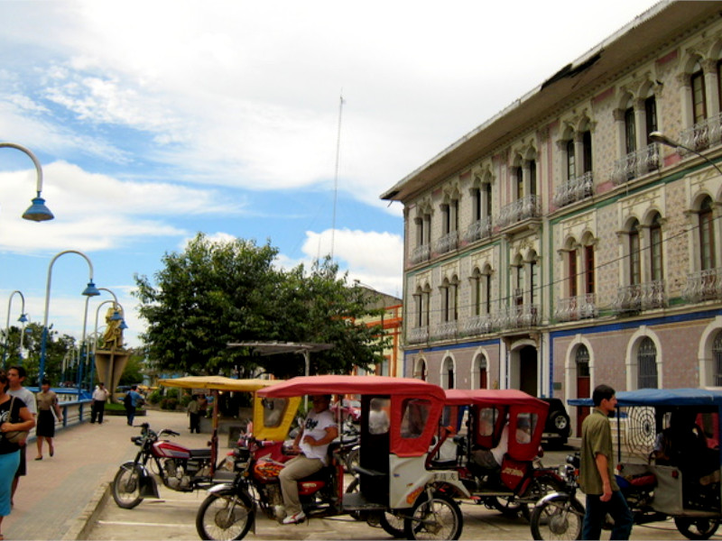 Iquitos Avistamiento de Aves Día 1 - Travel Pax Perú